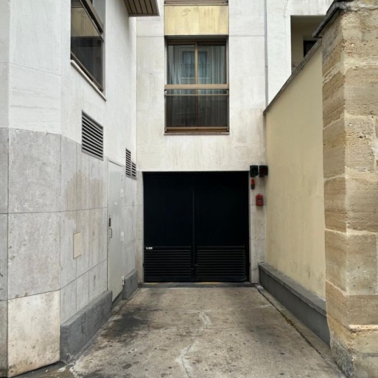  Annonces ST OUEN : Parking | PARIS (75015) | 12 m2 | 120 &euro; 