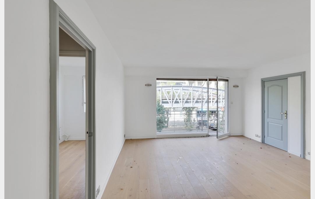 Annonces ST OUEN : Appartement | PARIS (75015) | 60 m2 | 598 000 € 