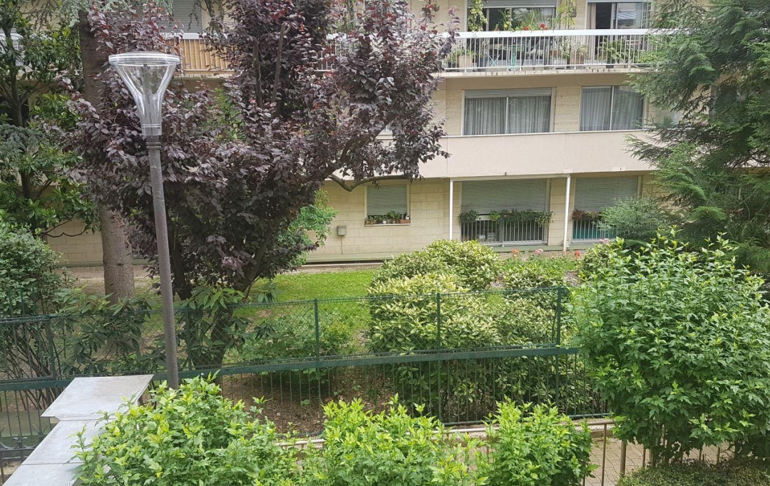 Annonces ST OUEN : Appartement | PARIS (75018) | 46 m2 | 340 200 &euro; 