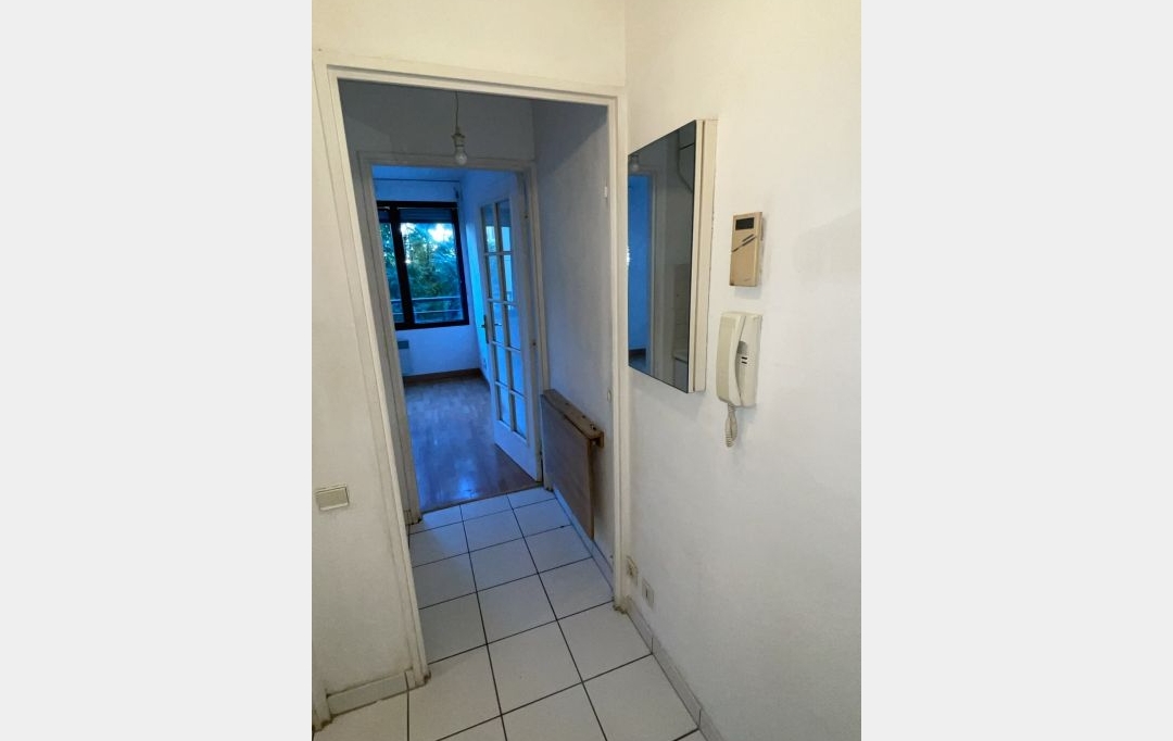 Annonces ST OUEN : Appartement | CHARENTON-LE-PONT (94220) | 20 m2 | 750 &euro; 