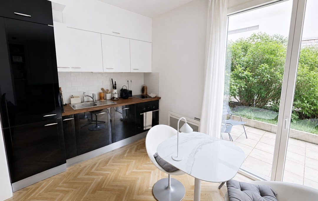 Annonces ST OUEN : Appartement | PARIS (75015) | 31 m2 | 350 000 &euro; 