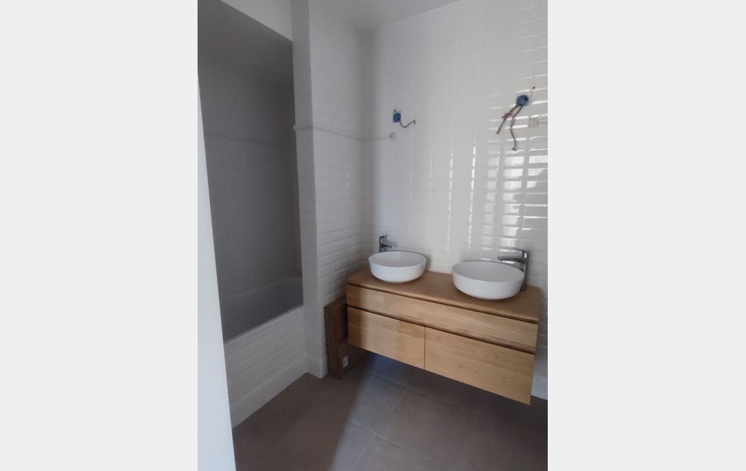 Annonces ST OUEN : Appartement | PARIS (75019) | 52 m2 | 502 600 &euro; 